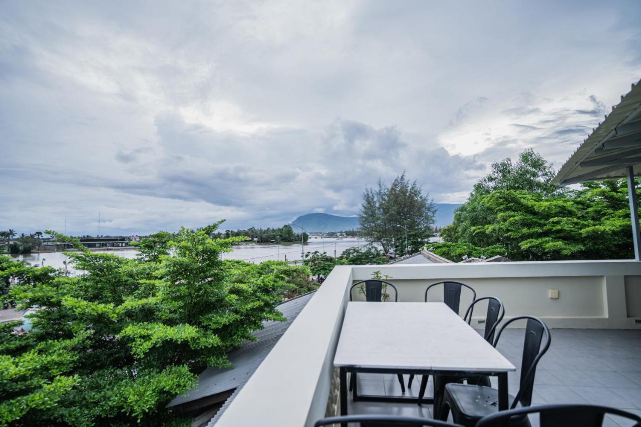 Makk Hotel Kampot Exteriér fotografie