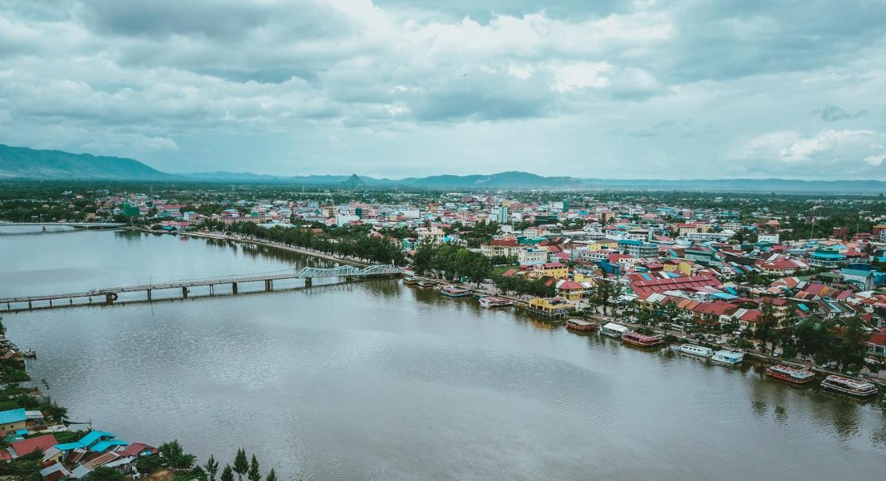 Makk Hotel Kampot Exteriér fotografie